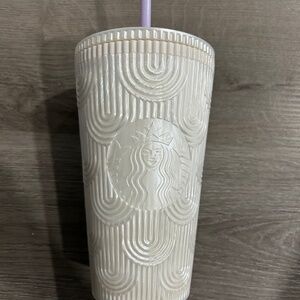 NWT Starbucks, Grande, Pearl/ Opal/ Pridescent Mermaid Scale Cold Cup Tumbler